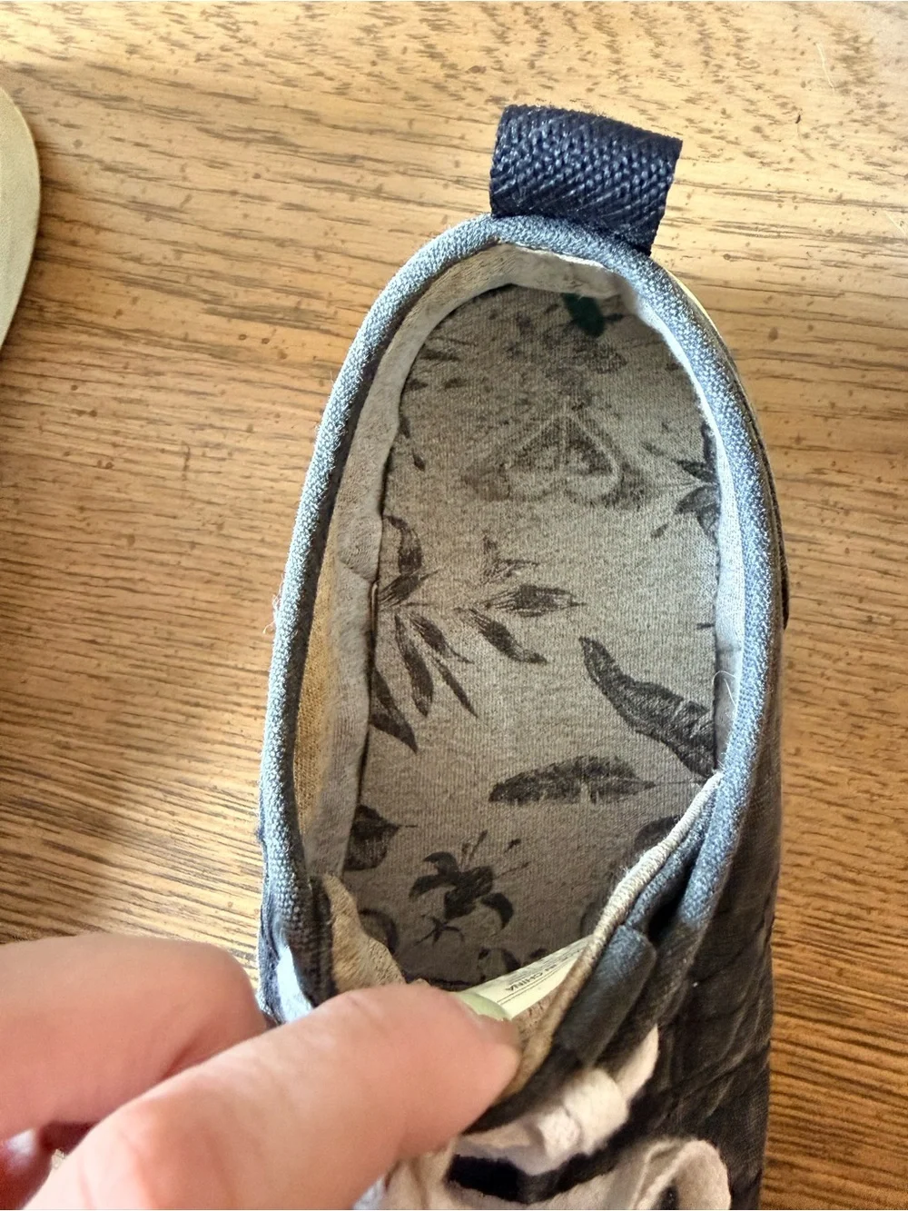 Roxy Black Canvas Low-Top Sneakers
